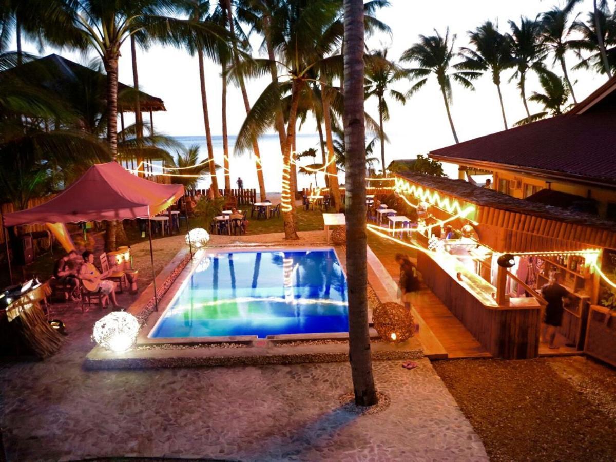 Apo Diver Beach Resort San Juan  Buitenkant foto