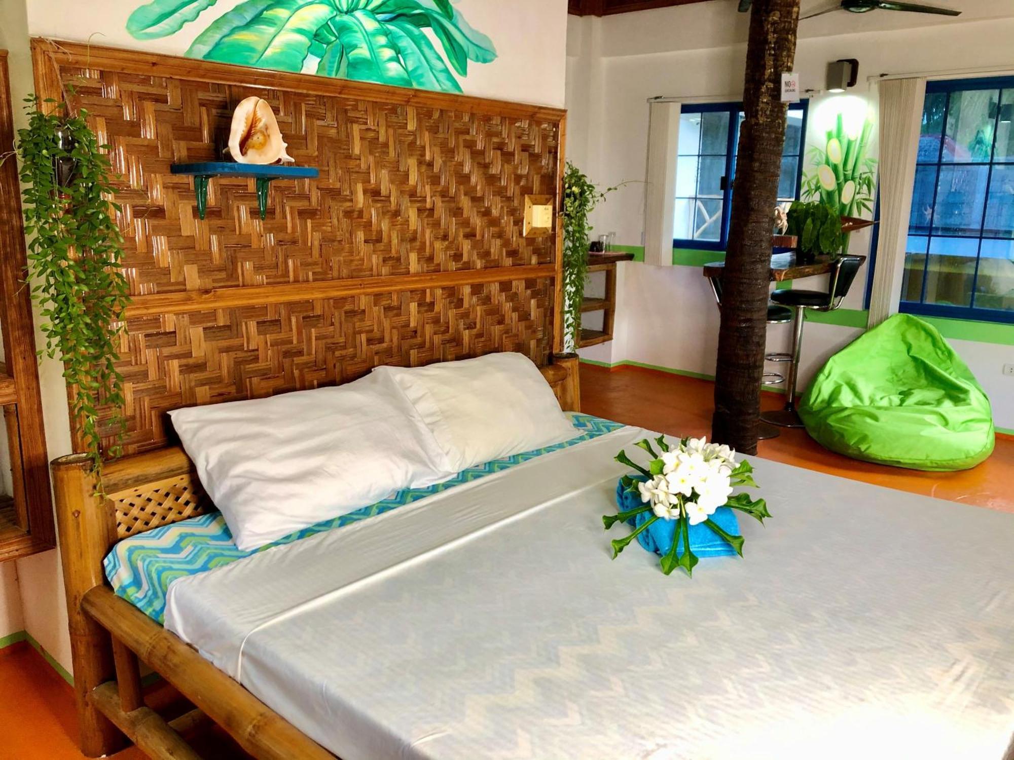 Apo Diver Beach Resort San Juan  Kamer foto