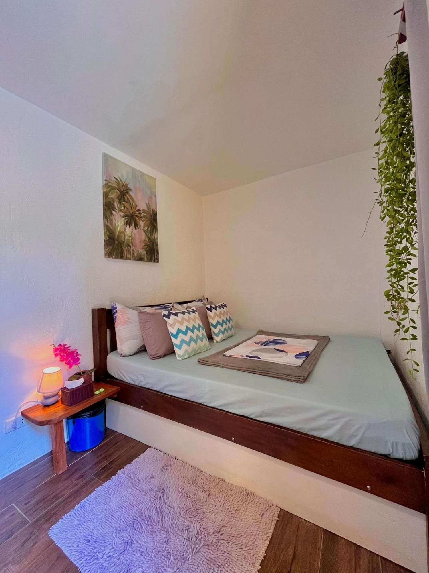 Apo Diver Beach Resort San Juan  Buitenkant foto